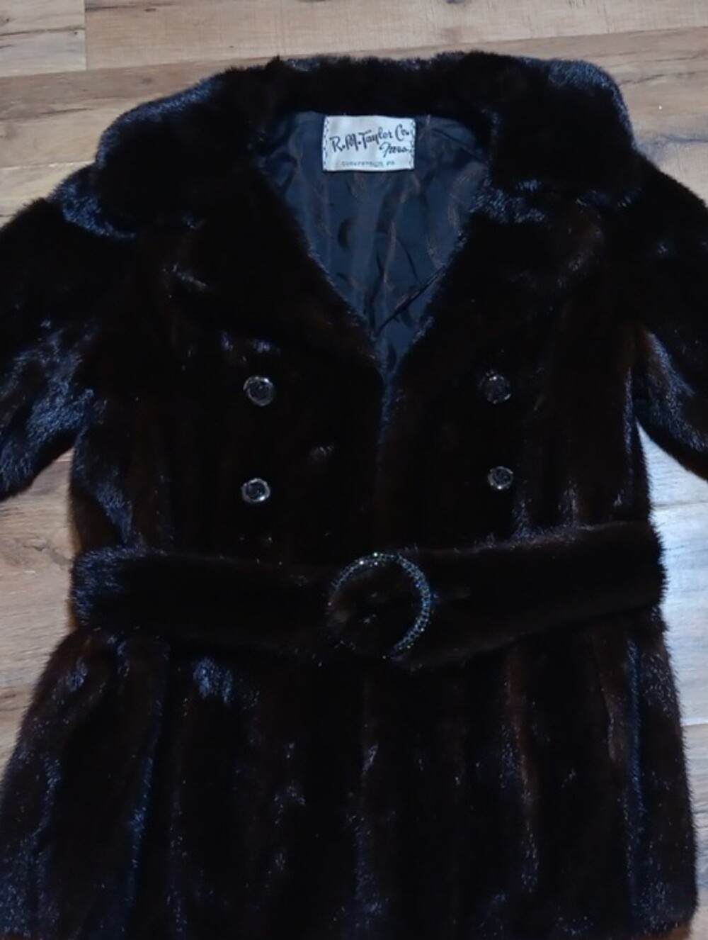 Small Women Fur Payed 750 Asking 500